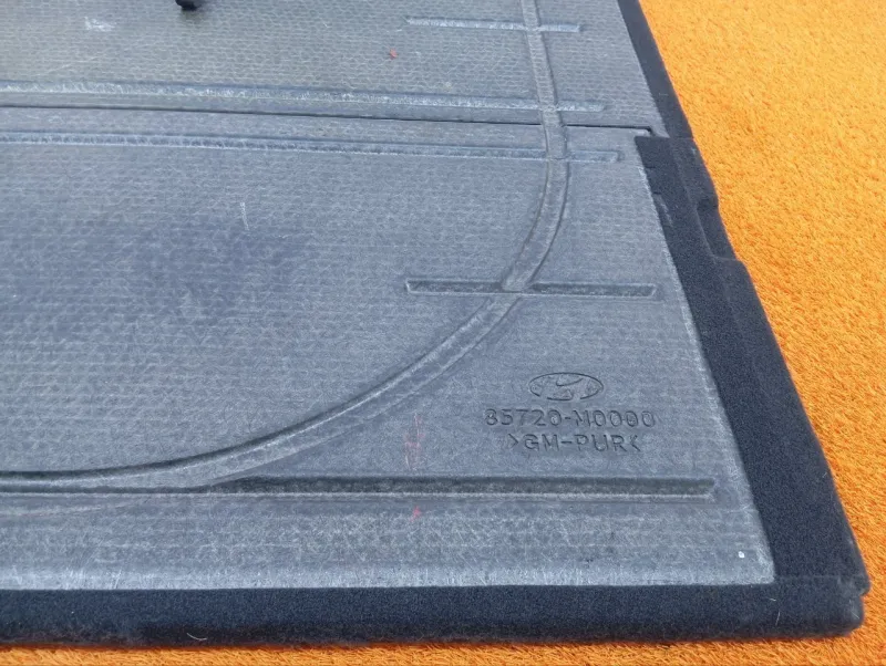 Полка багажника