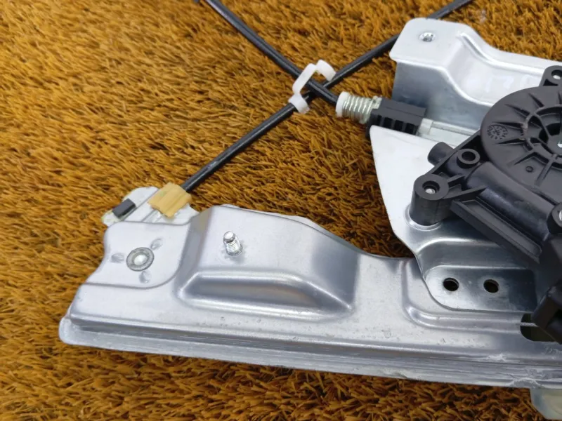 Стеклоподъемник