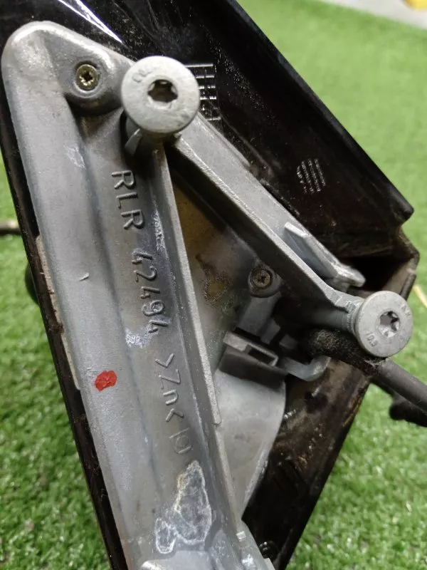 Зеркало боковое