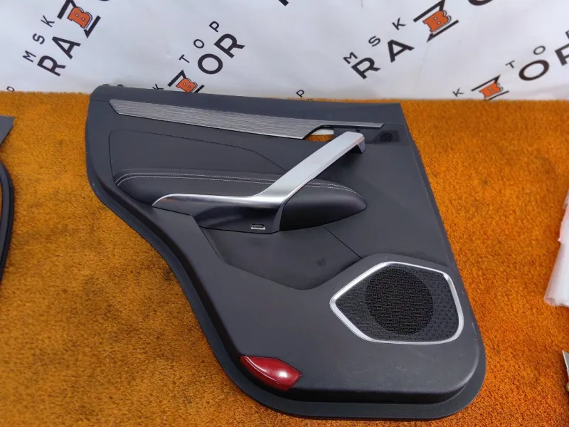 Обшивка двери