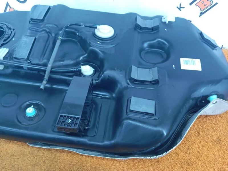 Бак топливный