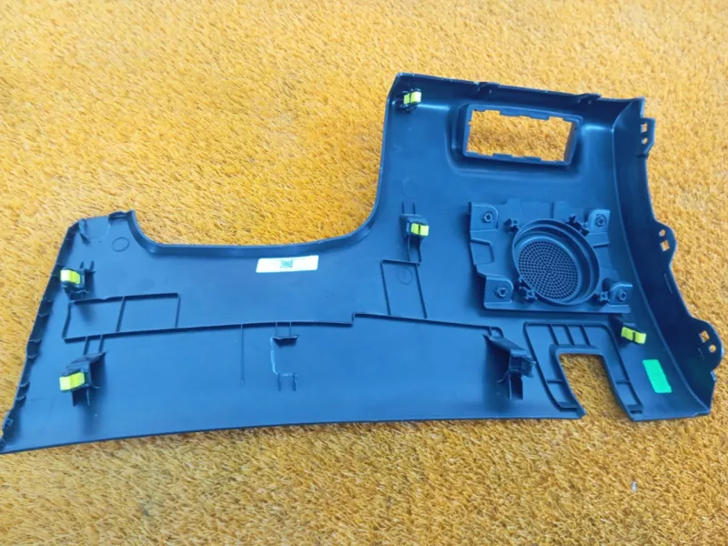 Накладка на торпедо