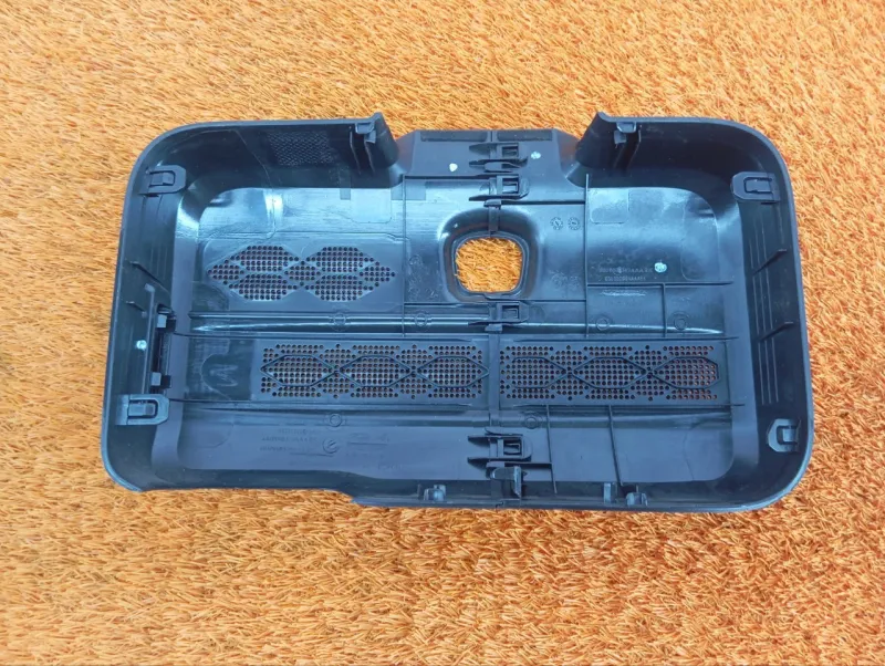 Крышка зеркала