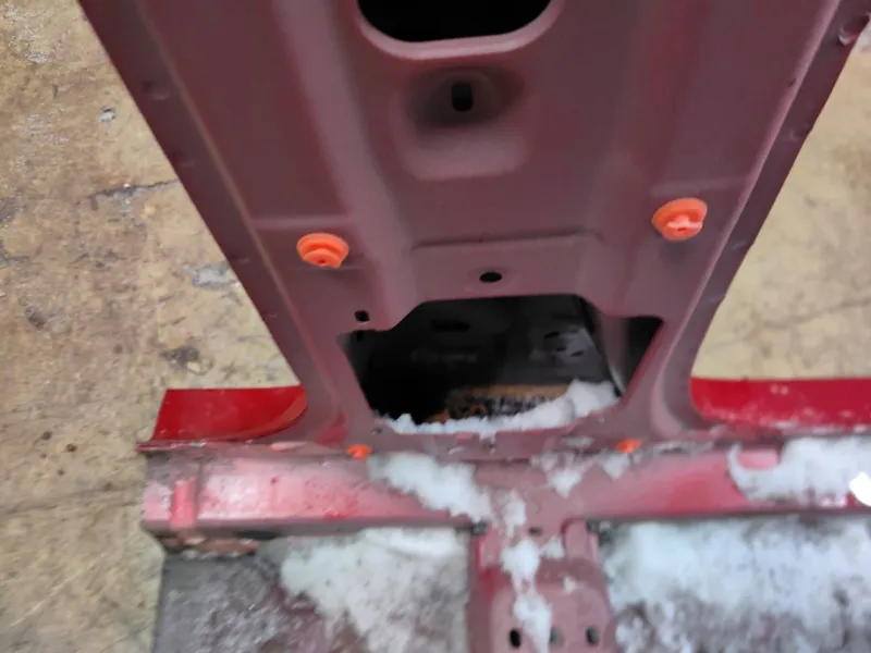 Порог с центральной стойкой