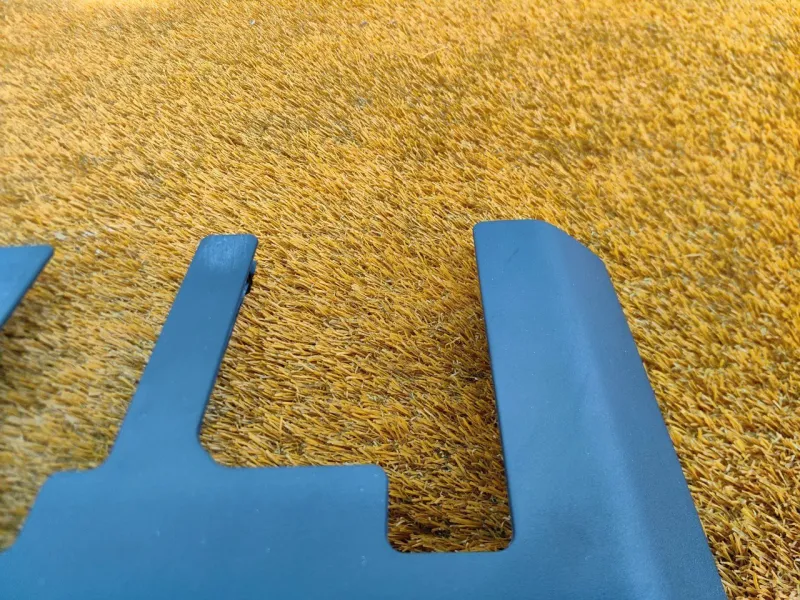 Заглушка полозьев сиденья