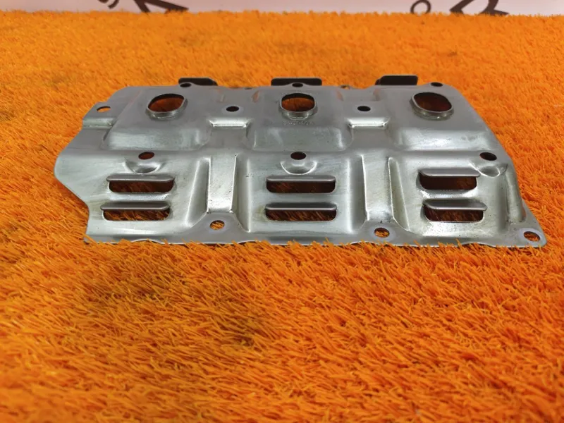 Маслоотражатель