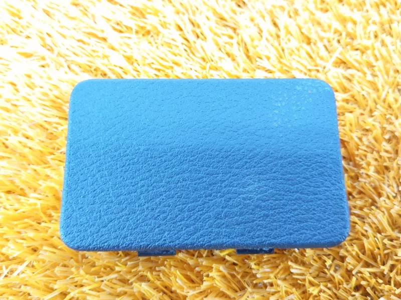 Обшивка двери багажника