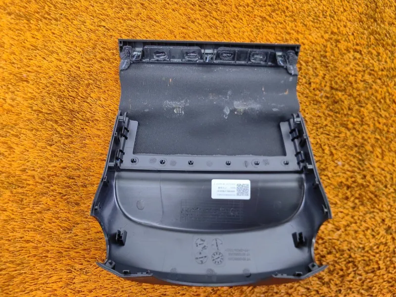 Кожух рулевой колонки