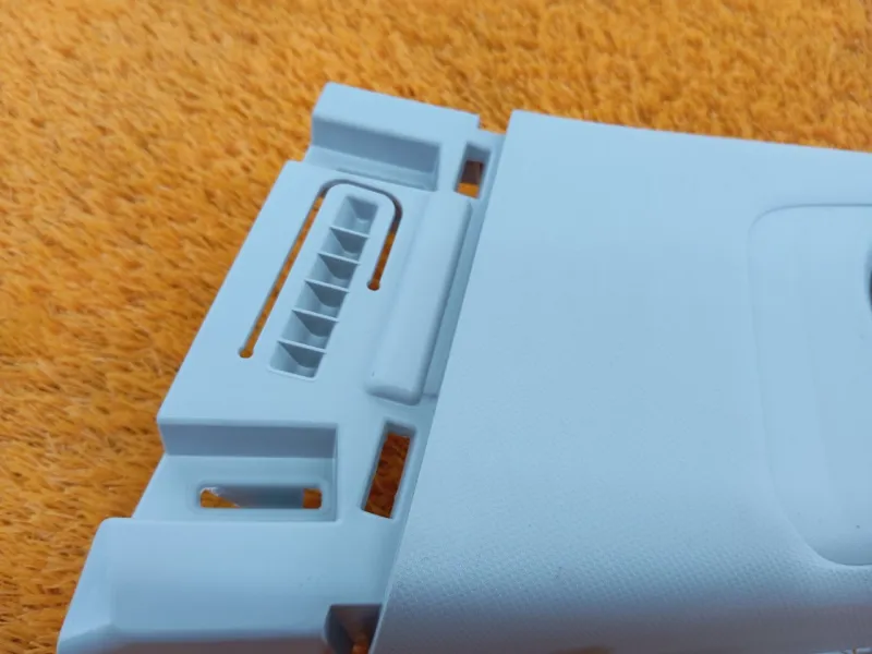 Обшивка центральной стойки