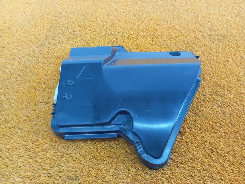 Крышка блока предохранителей BMW X6 2019 12907555102 2 N57D30A