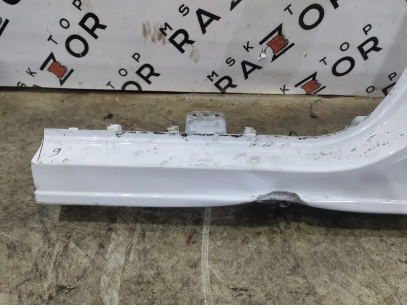 Порог с центральной стойкой