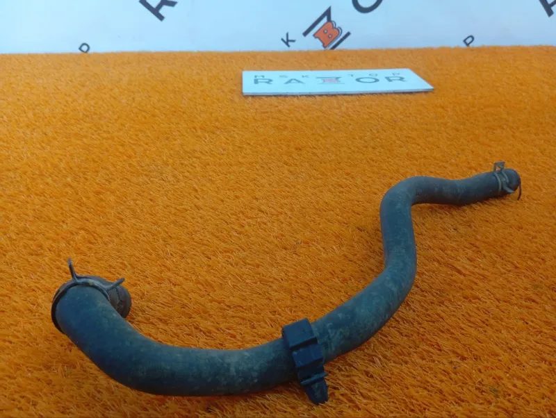 Патрубок радиатора