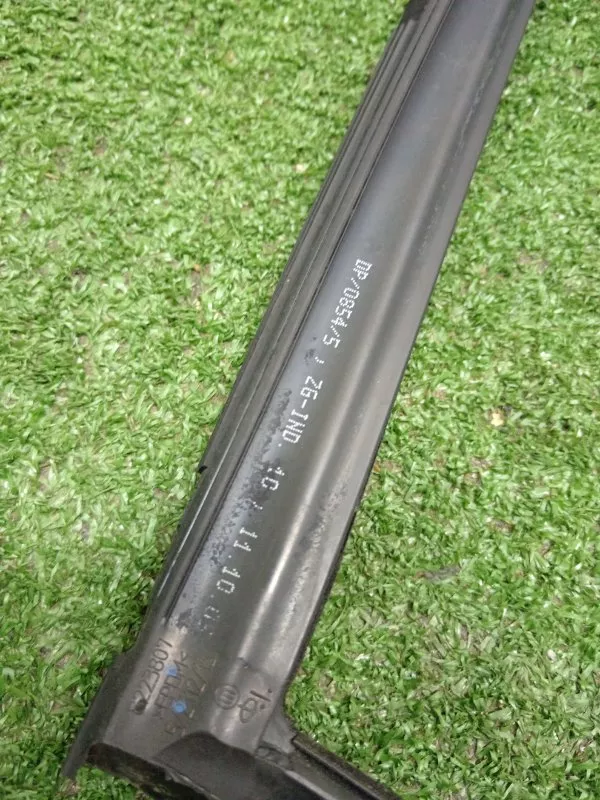 Уплотнитель стекла двери