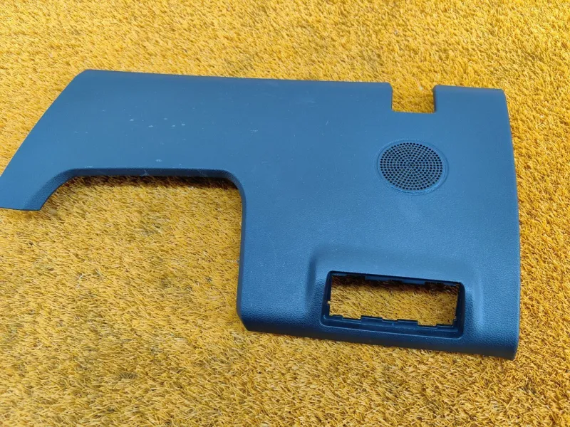 Накладка на торпедо