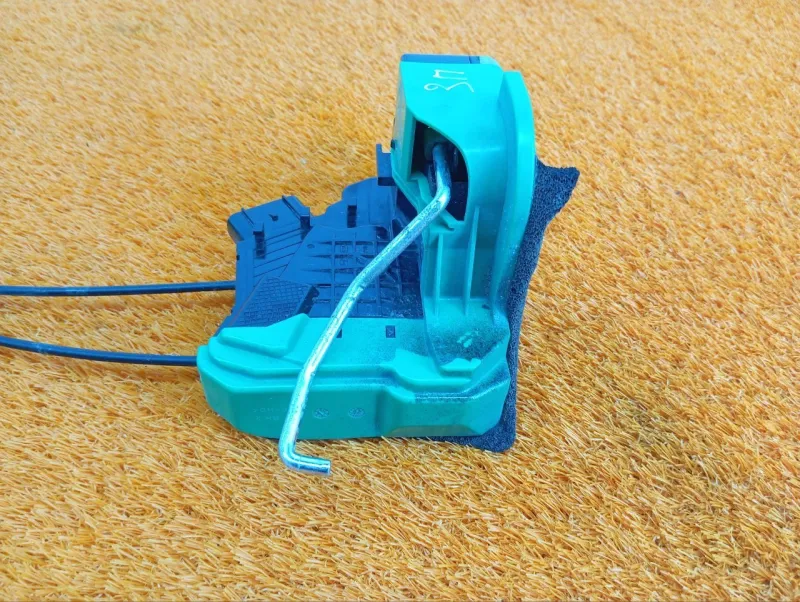 Замок двери