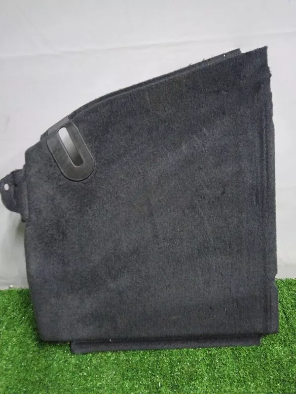 Обшивка багажника