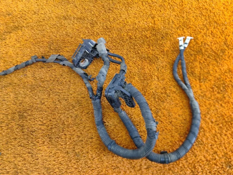 Клемма аккумулятора