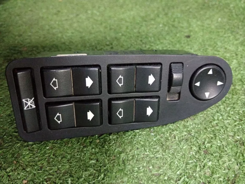 Блок управления стеклоподъемниками