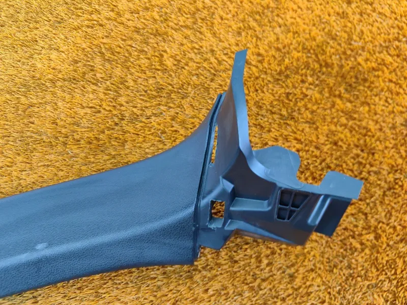 Накладка крышки багажника