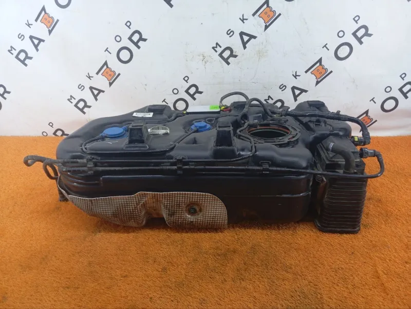 Бак топливный