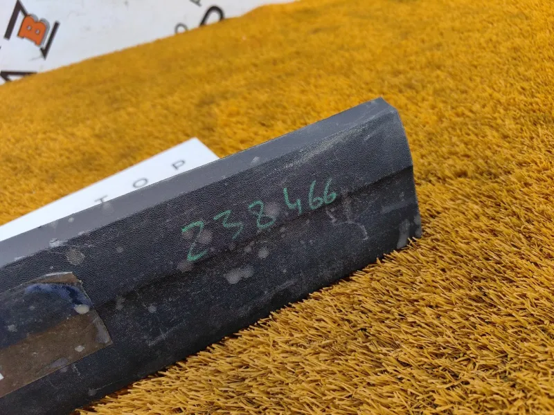 Молдинг двери