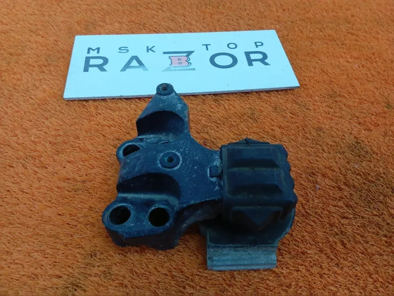 Опора двигателя