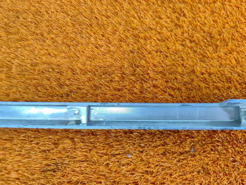 Накладка двери багажника