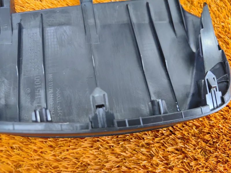 Накладка на торпедо