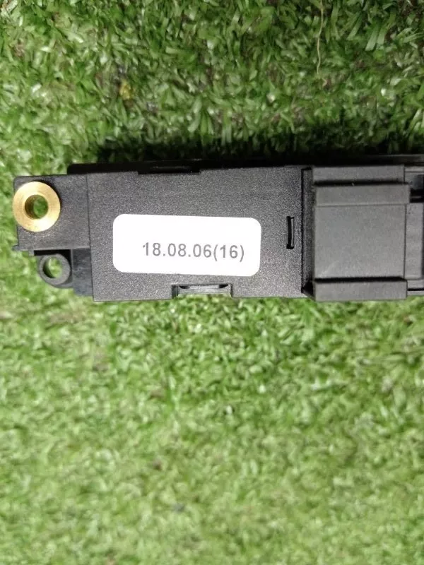 Кнопка памяти сидений