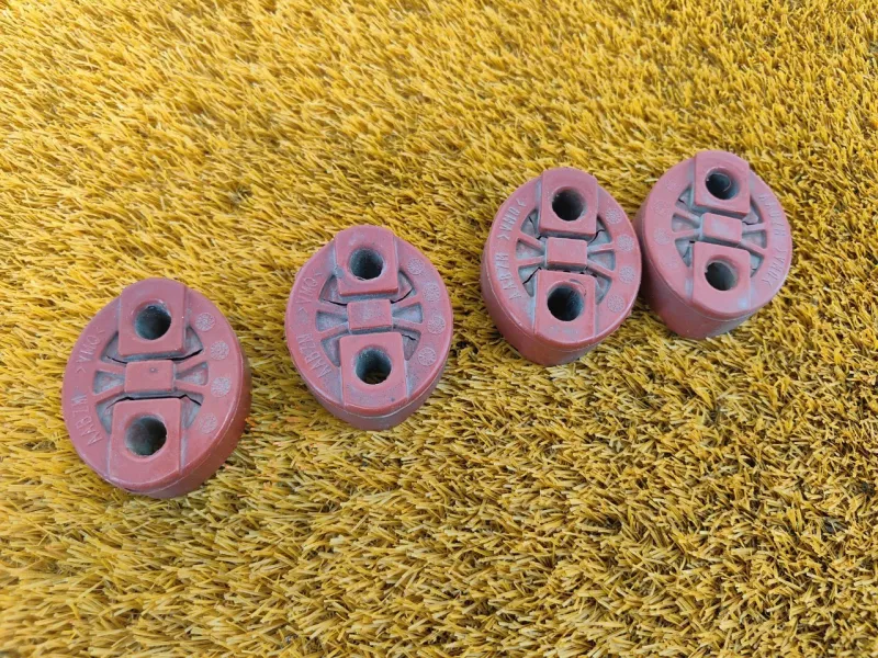 Крепление глушителя