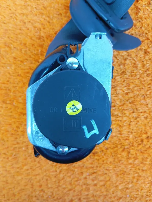 Ремень безопасности