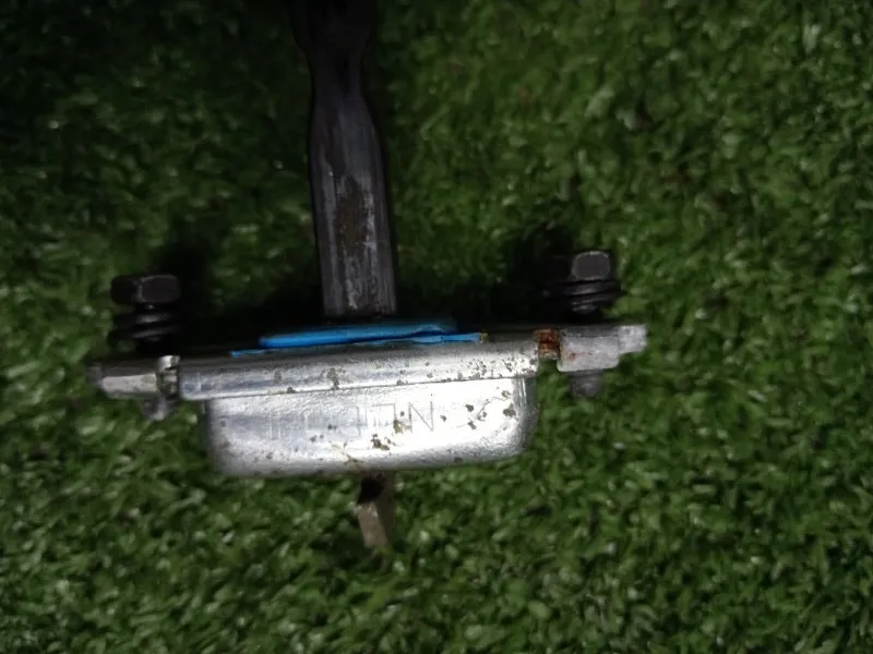 Ограничитель двери