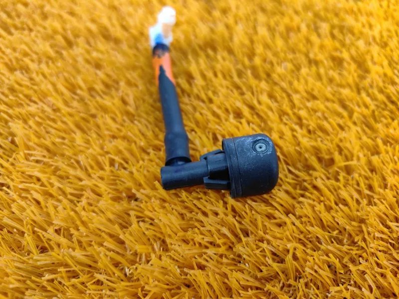 Форсунка стеклоомывателя