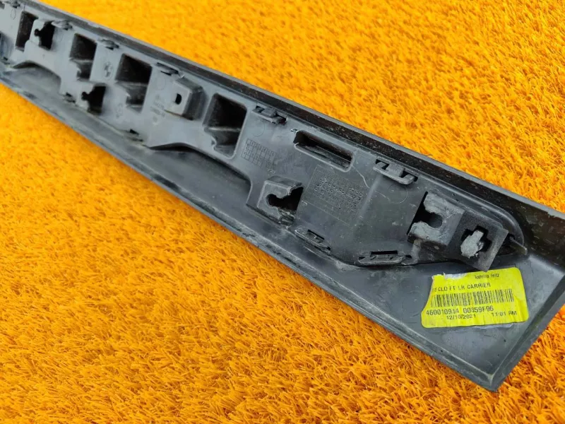 Накладка двери декоративная