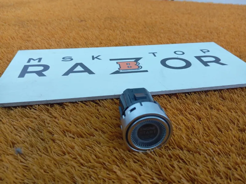 Кнопка запуска двигателя