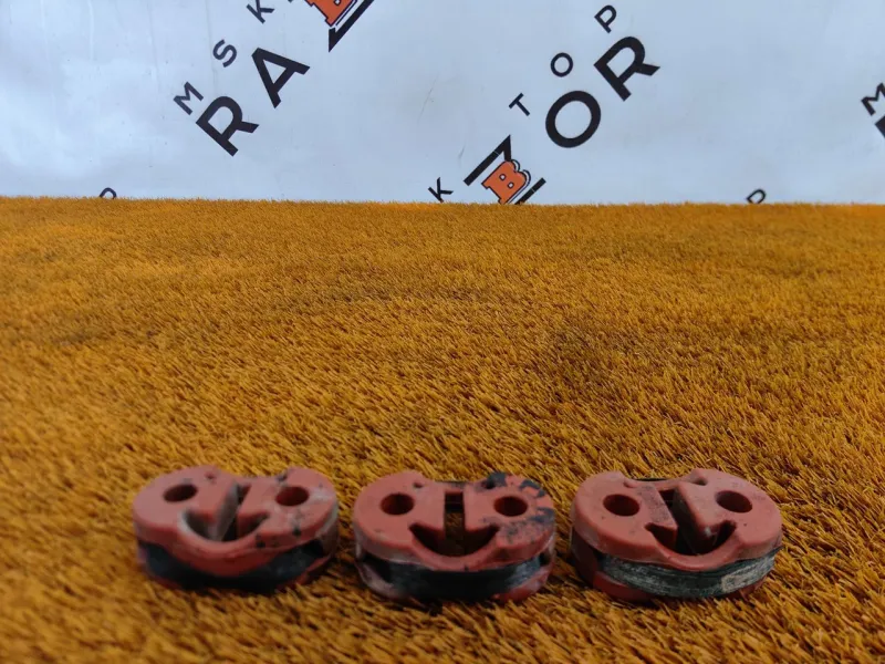 Крепление глушителя