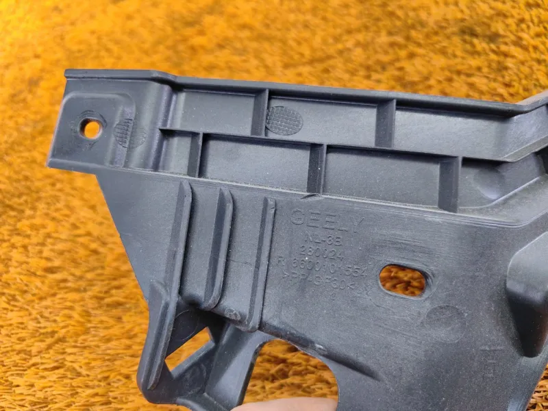 Кронштейн бампера