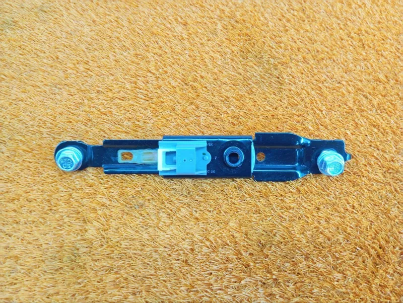 Механизм регулировки ремня безопасности