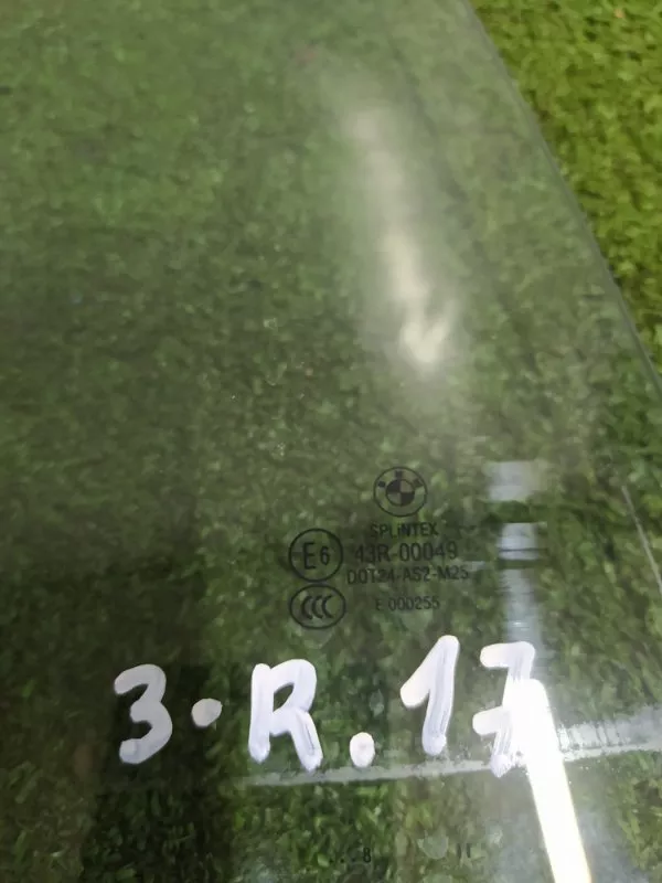 Стекло двери BMW 5-Series 2008 51357110636 E60, заднее правое