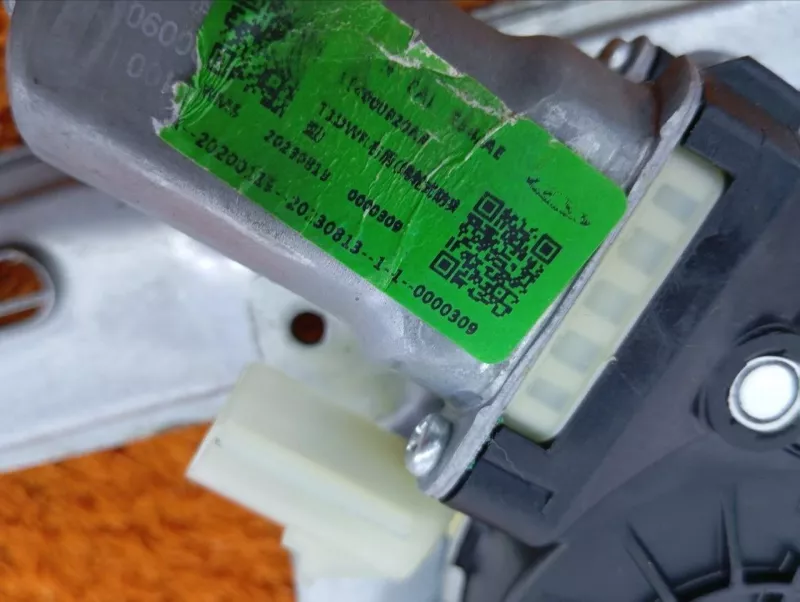 Стеклоподъемник