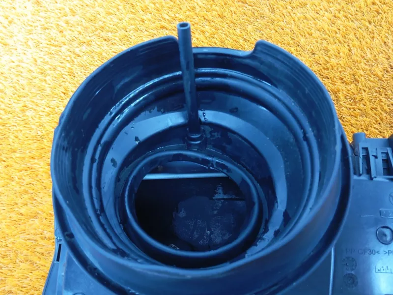 Лючок Бензобака