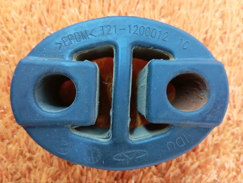 Крепление глушителя