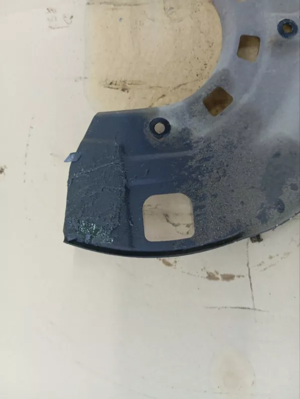 Пыльник тормозного диска