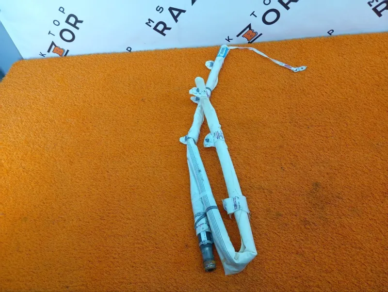 Подушка безопасности боковая