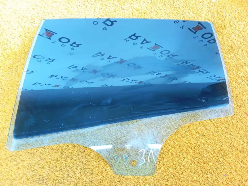 Стекло двери