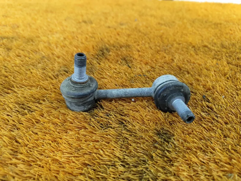 Стойка стабилизатора