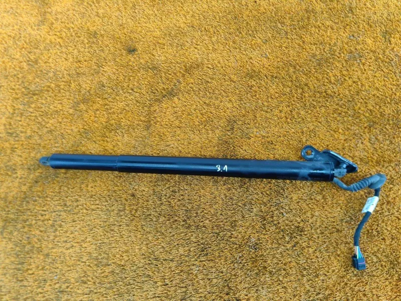 Амортизатор багажника