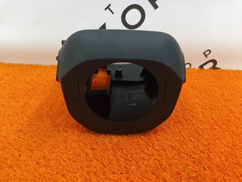 Кожух рулевой колонки