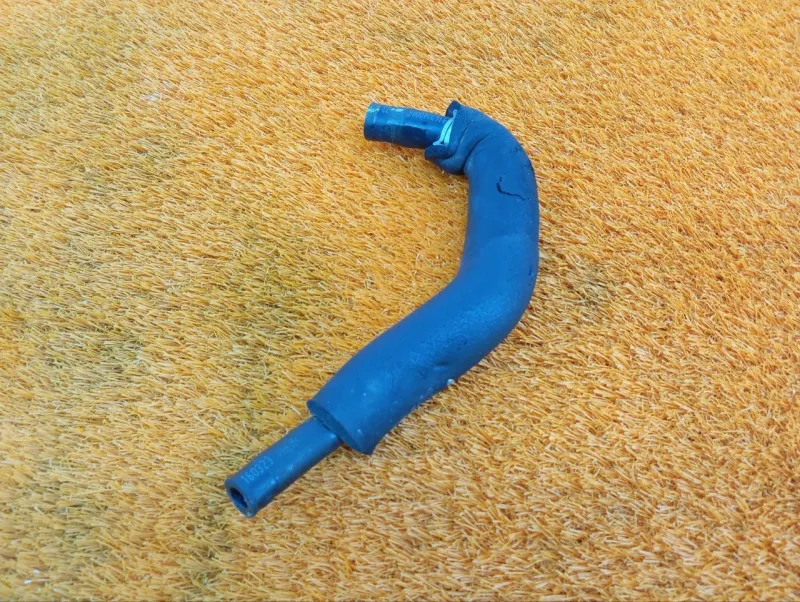 Патрубок впускного коллектора