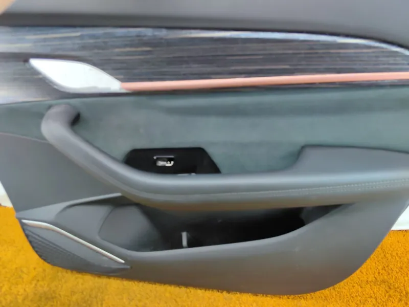 Обшивка двери